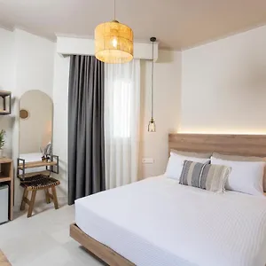 https://noemie-premium-holiday-apartments.hotelschalkidiki.net